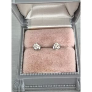 14K White Gold Diamond Stud Earrings